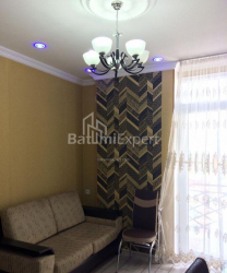 Квартира 3-комн 43 м² - Шерифа Химшиашвили, Батуми