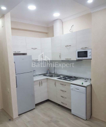 Квартира 3-комн 60 м² - Зураба Горгиладзе, Батуми