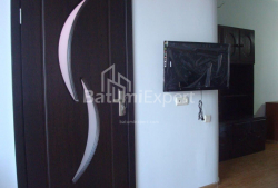 Квартира 3-комн 55 м² - Ильи Чавчавадзе, Батуми