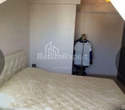 Квартира 3-комн 58 м² - Зураба Горгиладзе, Батуми