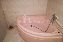Квартира 2-комн 90 м² - Юрьевская, Батуми