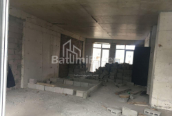 Квартира 5-комн 134 м² - Юрьевская, Батуми