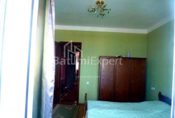 Квартира 4-комн 87 м² - Зураба Горгиладзе, Батуми