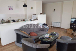 Квартира 3-комн 92 м² - Юрьевская, Батуми