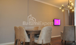 Квартира 3-комн 87 м² - Юрьевская, Батуми