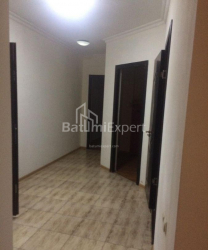 Квартира 3-комн 50 м² - Ангиса, Батуми