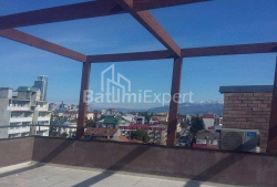 Квартира 2-комн 45 м² - Зураба Горгиладзе, Батуми
