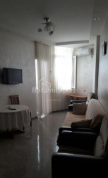 Квартира 2-комн 33 м² - Зураба Горгиладзе, Батуми