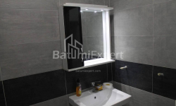 Квартира 3-комн 65 м² - Петра Багратиони, Батуми