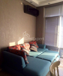 Квартира 3-комн 70 м² - Юрьевская, Батуми