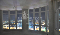 Квартира 4-комн 106 м² - Иване Джавахишвили, Батуми