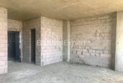 Квартира 3-комн 62 м² - Юрьевская, Батуми