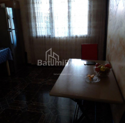 Квартира 3-комн 80 м² - Юрьевская, Батуми