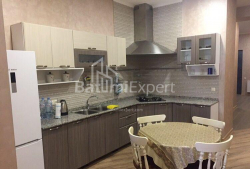 Квартира 3-комн 122 м² - Зураба Горгиладзе, Батуми