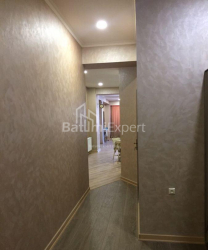Квартира 3-комн 122 м² - Зураба Горгиладзе, Батуми