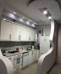 Квартира 4-комн 113 м² - Юрьевская, Батуми