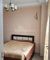 Квартира 3-комн 78 м² - Зураба Горгиладзе, Батуми