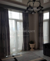 Квартира 3-комн 78 м² - Зураба Горгиладзе, Батуми