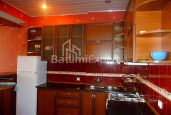 Квартира 4-комн 87 м² - Зураба Горгиладзе, Батуми