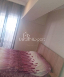 Квартира 3-комн 92 м² - Зураба Горгиладзе, Батуми