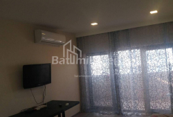 Квартира 3-комн 92 м² - Зураба Горгиладзе, Батуми
