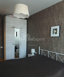 Квартира 2-комн 57 м² - Юрьевская, Батуми