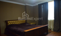 Квартира 4-комн 119 м² - Ильи Чавчавадзе, Батуми