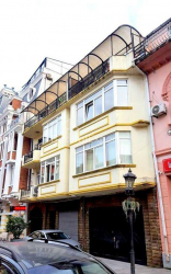 Квартира 3-комн 134 м² - Вахтанга Горгасали, Батуми