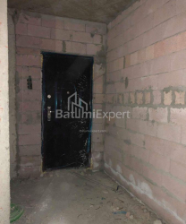Квартира 4-комн 107 м² - Ангиса, Батуми