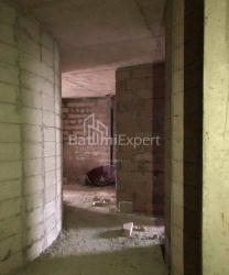 Квартира 4-комн 107 м² - Ангиса, Батуми