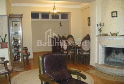 Квартира 4-комн 127 м² - Юрьевская, Батуми