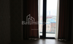 Квартира 2-комн 56 м² - Руставели, Батуми