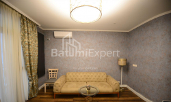 Квартира 60 м² - Вахтанга Горгасали, Батуми, Грузия