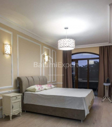 Квартира 4-комн 140 м² - Юрьевская, Батуми