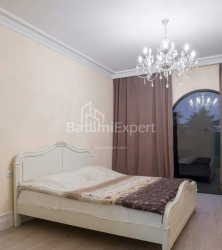 Квартира 4-комн 140 м² - Юрьевская, Батуми