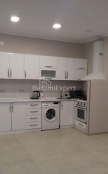 Квартира 3-комн 87 м² - Юрьевская, Батуми