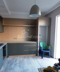 Квартира 4-комн 118 м² - Царя Парнаваза, Батуми