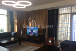 Квартира 3-комн 143 м² - Шерифа Химшиашвили, Батуми