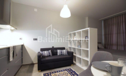 Квартира 35 м² - Зураба Горгиладзе, Батуми, Грузия