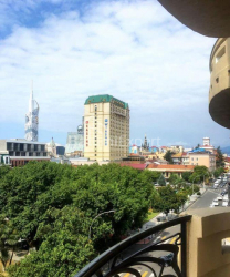 Квартира 110 м² - Зураба Горгиладзе, Батуми, Грузия