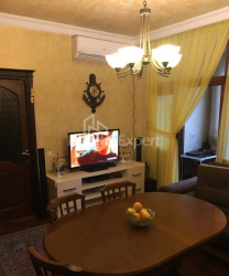 Квартира 4-комн 70 м² - Юрьевская, Батуми
