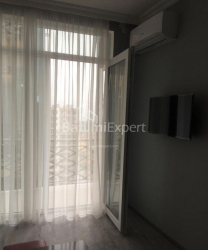 Квартира 2-комн 41 м² - Еквтиме Такаишвили, Батуми