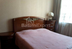 Квартира 3-комн 80 м² - Ильи Чавчавадзе, Батуми