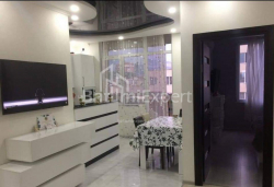Квартира 3-комн 80 м² - Стефана Зубалашвили, Батуми
