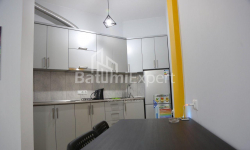 Квартира 47 м² - Зураба Горгиладзе, Батуми, Грузия