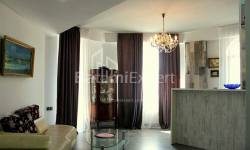 Квартира 3-комн 62 м² - Руставели, Батуми