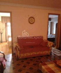 Квартира 3-комн 67 м² - Зураба Горгиладзе, Батуми