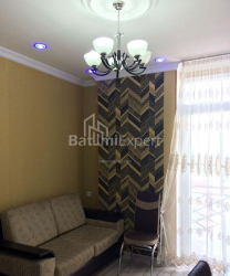Квартира 3-комн 43 м² - Шерифа Химшиашвили, Батуми