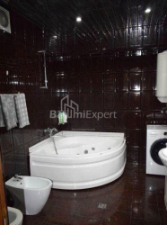 Квартира 3-комн 82 м² - Галактиона Табидзе, Батуми