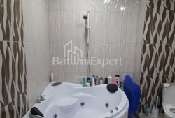 Квартира 3-комн 120 м² - Юрьевская, Батуми